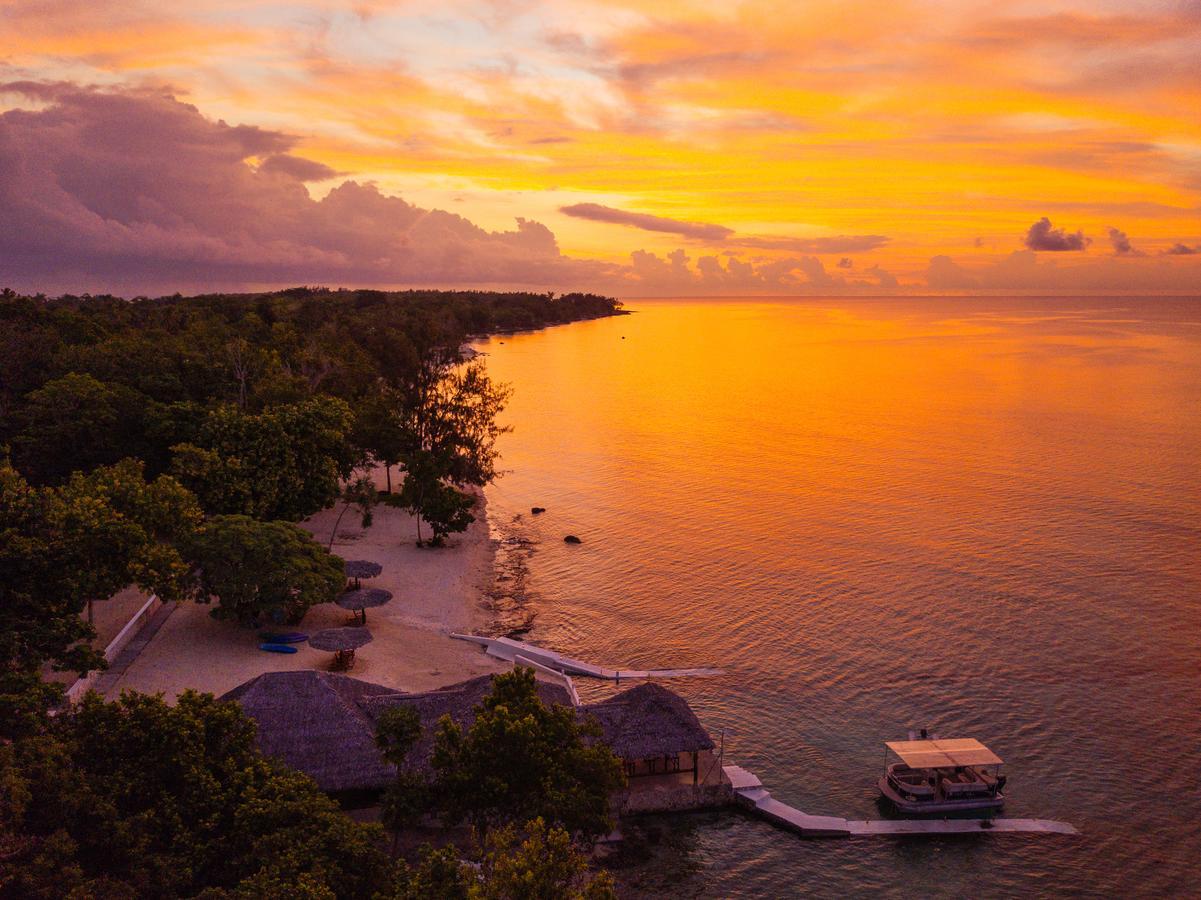 Coco Beach Resort Порт-Віла Екстер'єр фото