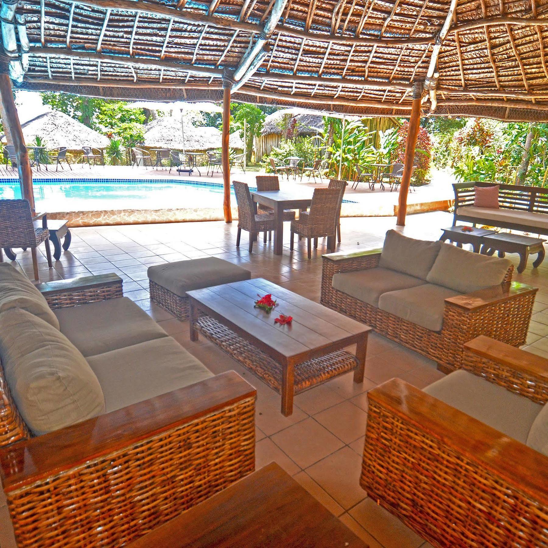 Coco Beach Resort Порт-Віла Екстер'єр фото